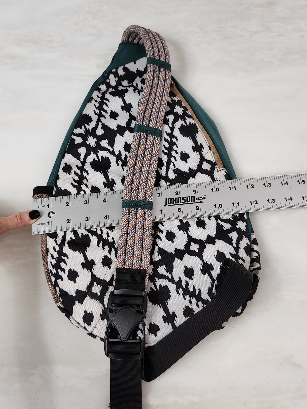 Kavu Rope Sling Bag - Picture 13 of 14